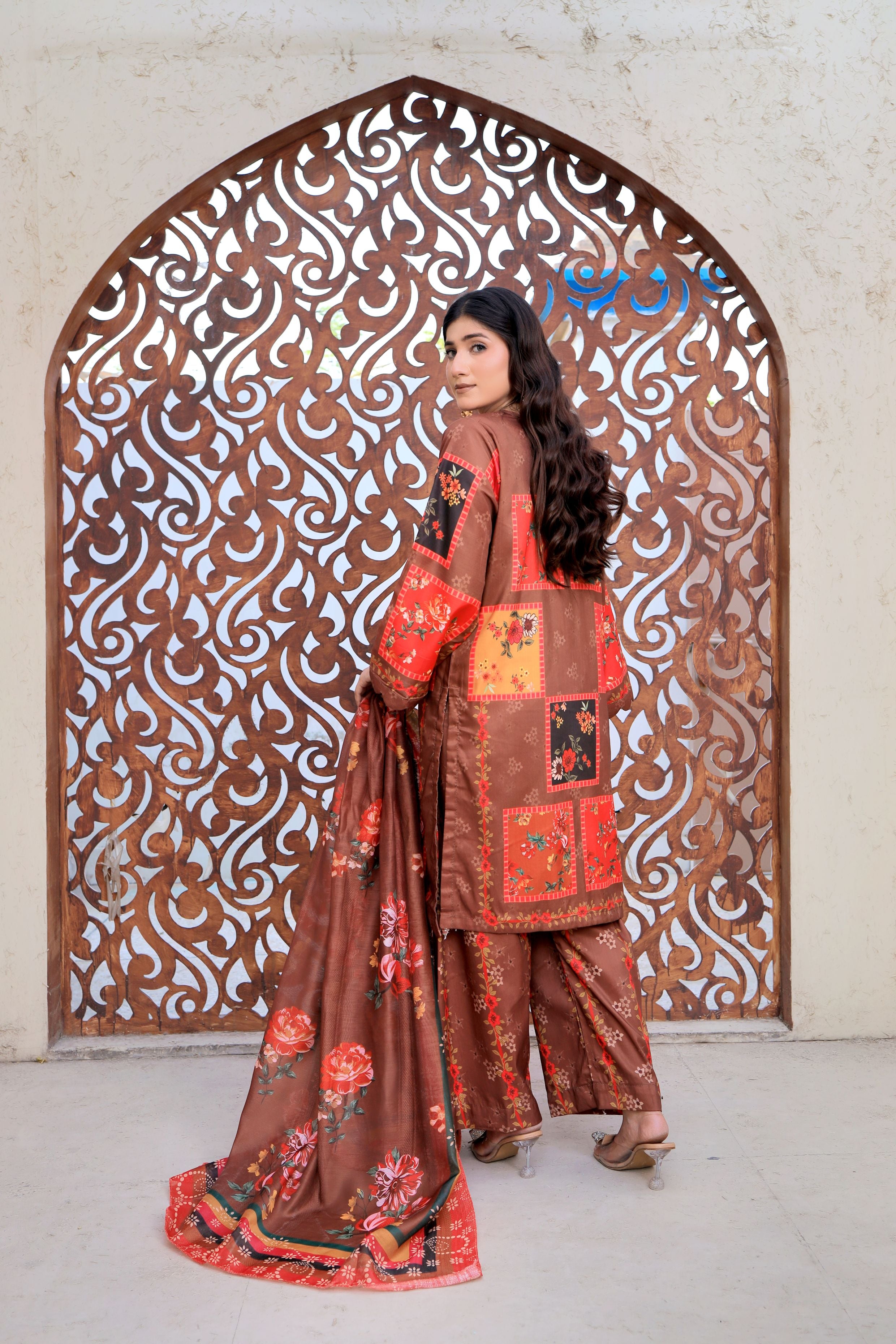 Linen Shirt + Trouser Munar Dupatta 3 PC Stitched Suit