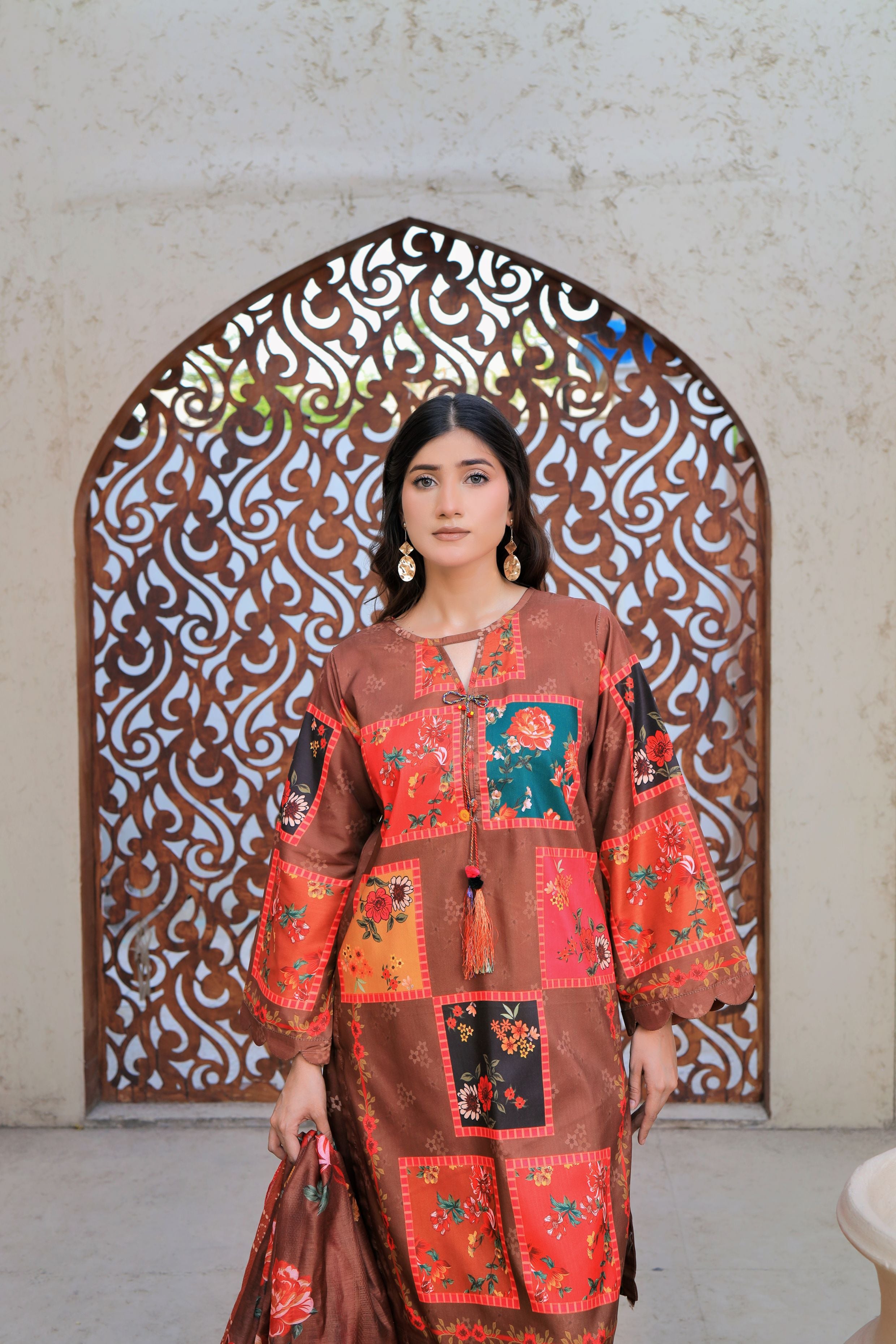 Linen Shirt + Trouser Munar Dupatta 3 PC Stitched Suit