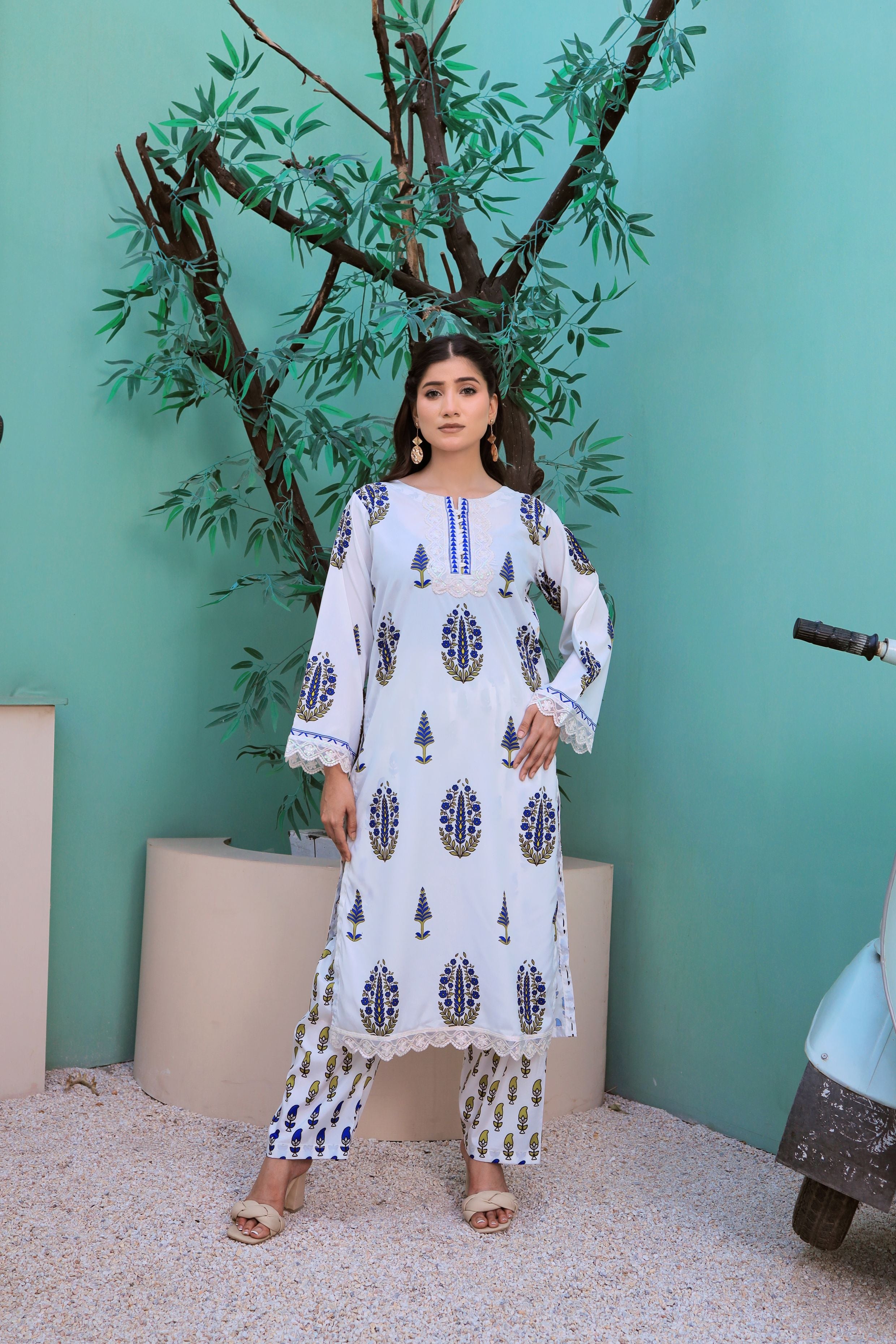 Grip Silk Shirt Dupatta Crinkle 2 PC Stitched Suit